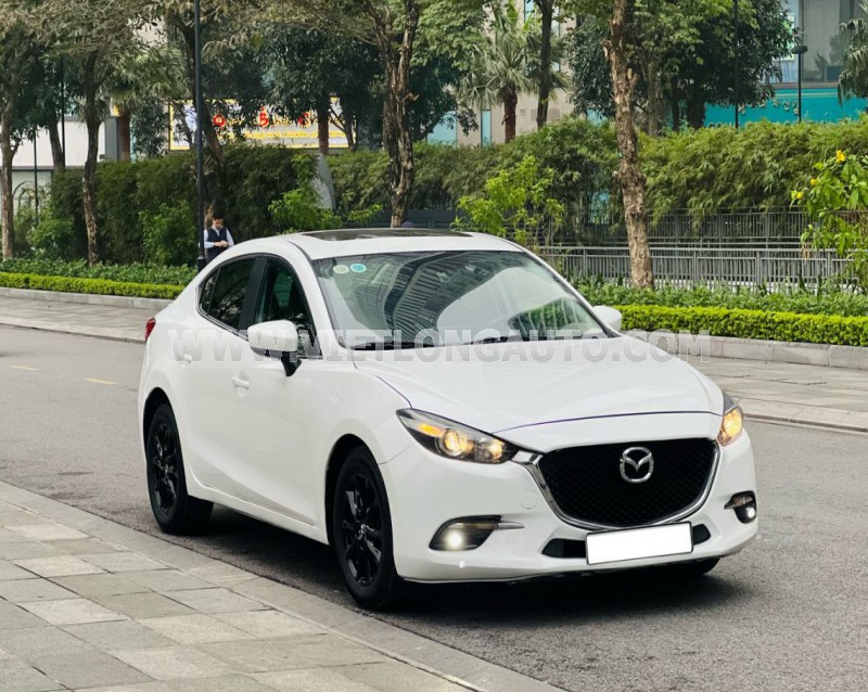 Mazda 3 1.5 AT 2018 Trắng, Nội Thất Đen