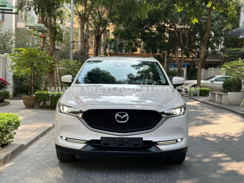 Mazda CX5 Premium 2.0 AT 2021 Trắng, Nội Thất Đen