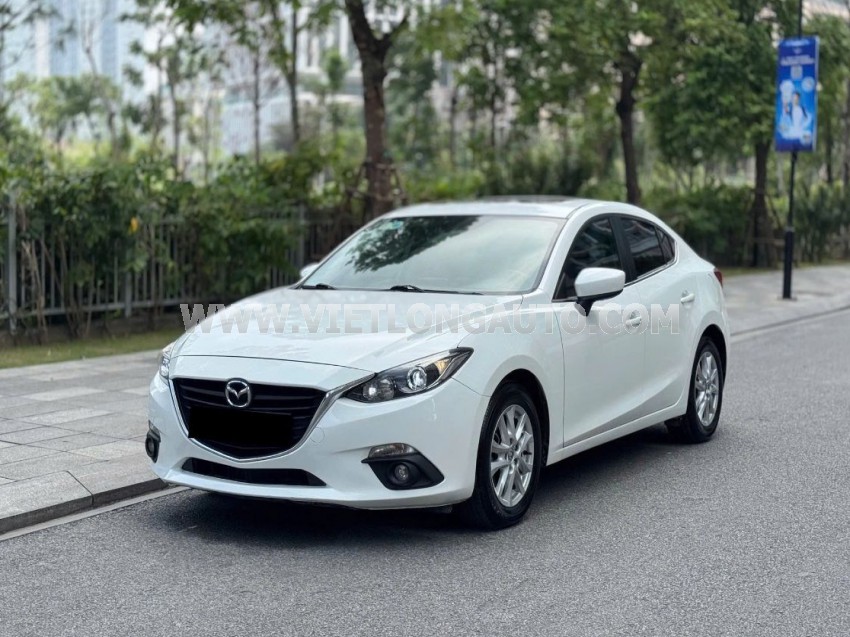 Mazda 3 1.5 AT 2017 Trắng, Nội Thất Đen