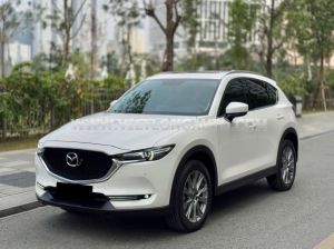 Xe Mazda CX5 Deluxe 2.0 AT 2022 Trắng, Nội Thất Đen