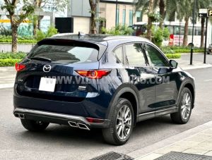 Xe Mazda CX5 2.0 Premium 2020 Xanh, Nội Thất Đen