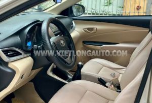 Xe Toyota Vios 1.5E MT 2019 Vàng, Nội Thất Kem