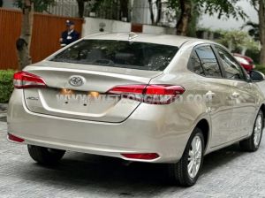 Xe Toyota Vios 1.5E MT 2019 Vàng, Nội Thất Kem