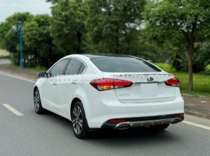 Xe Kia Cerato 1.6 MT 2018 Trắng, Nội Thất Kem