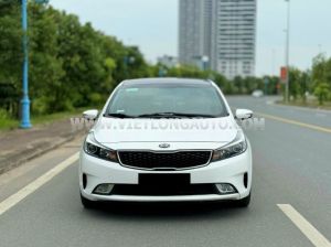 Xe Kia Cerato 1.6 MT 2018 Trắng, Nội Thất Kem