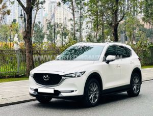 Xe Mazda CX5 Premium 2.0 AT 2021 Trắng, Nội Thất Đen