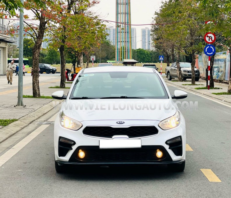 Kia Cerato 1.6 MT 2019 Trắng, Nội Thất Đen