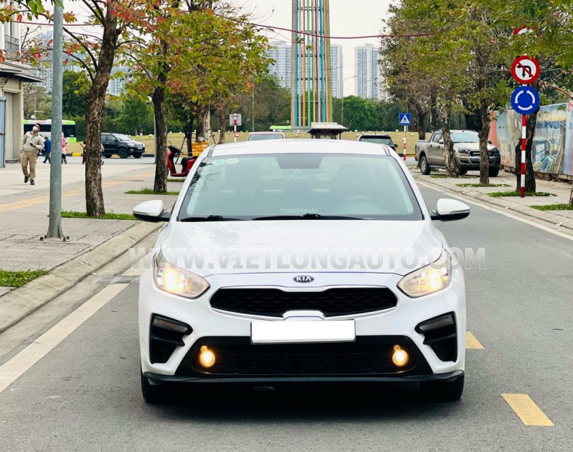 Kia Cerato 1.6 MT 2019 Trắng, Nội Thất Đen