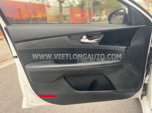 Xe Kia Cerato 1.6 MT 2019 Trắng, Nội Thất Đen