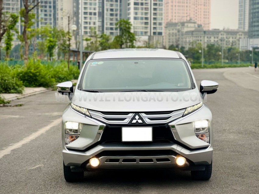 Mitsubishi Xpander 1.5 AT 2021 Bạc, Nội Thất Đen