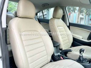 Xe Kia Cerato 1.6 MT 2018 Trắng, Nội Thất Kem