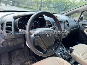 Xe Kia Cerato 1.6 MT 2018 Trắng, Nội Thất Kem