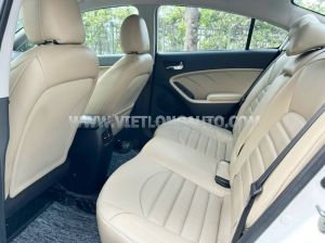 Xe Kia Cerato 1.6 MT 2018 Trắng, Nội Thất Kem