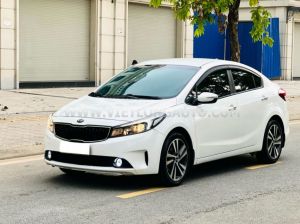 Xe Kia Cerato 1.6 MT 2018 Trắng, Nội Thất Kem