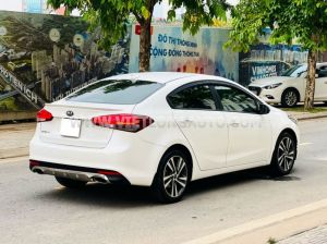 Xe Kia Cerato 1.6 MT 2018 Trắng, Nội Thất Kem
