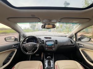 Xe Kia Cerato 1.6 AT 2018 Trắng, Nội Thất Kem