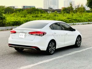 Xe Kia Cerato 1.6 AT 2018 Trắng, Nội Thất Kem