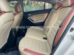 Xe Kia Cerato 1.6 AT 2018 Trắng, Nội Thất Kem
