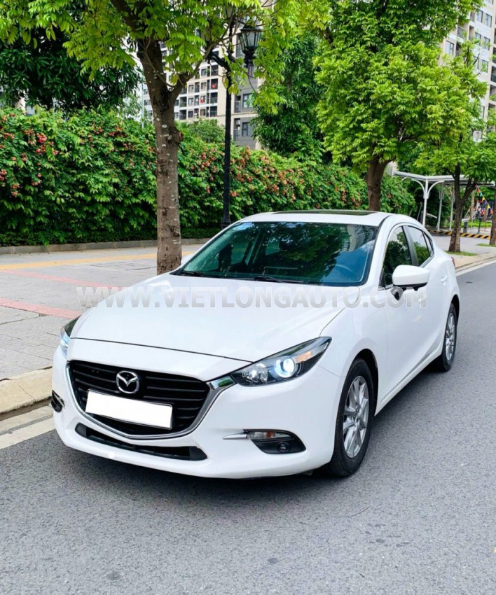 Mazda 3 1.5L Luxury 2019 Trắng, Nội Thất Đen