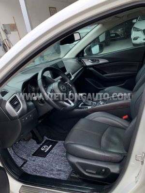 Xe Mazda 3 1.5L Luxury 2019 Trắng, Nội Thất Đen
