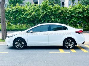 Xe Kia Cerato 1.6 AT 2018 Trắng, Nội Thất Kem