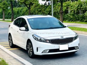 Xe Kia Cerato 1.6 AT 2018 Trắng, Nội Thất Kem