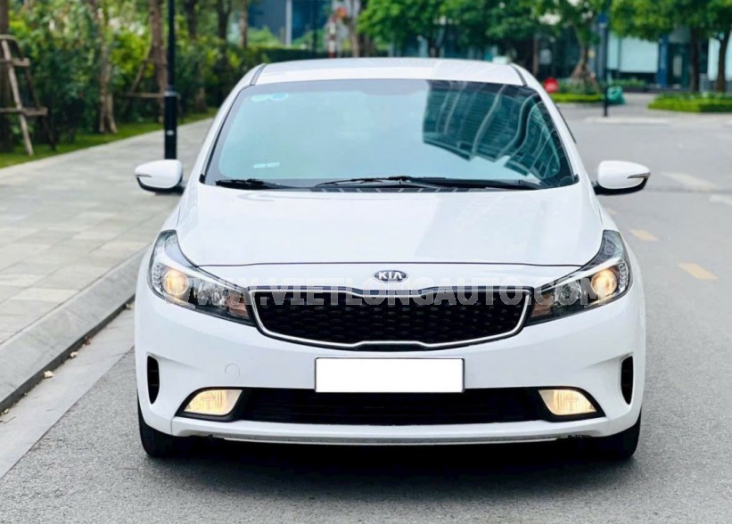 Kia Cerato 1.6 MT 2018 Trắng, Nội Thất Kem