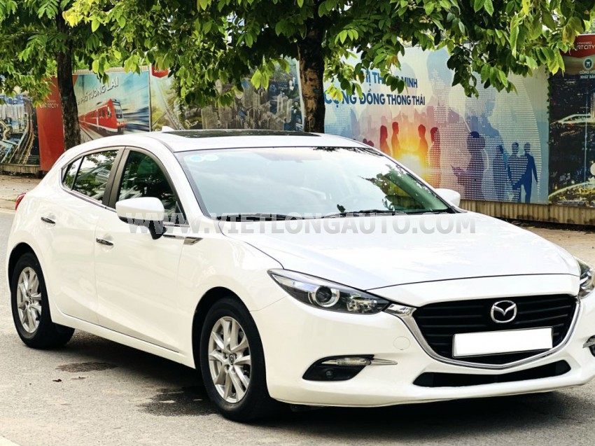 Mazda 3 1.5 AT 2018 Trắng, Nội Thất Đen