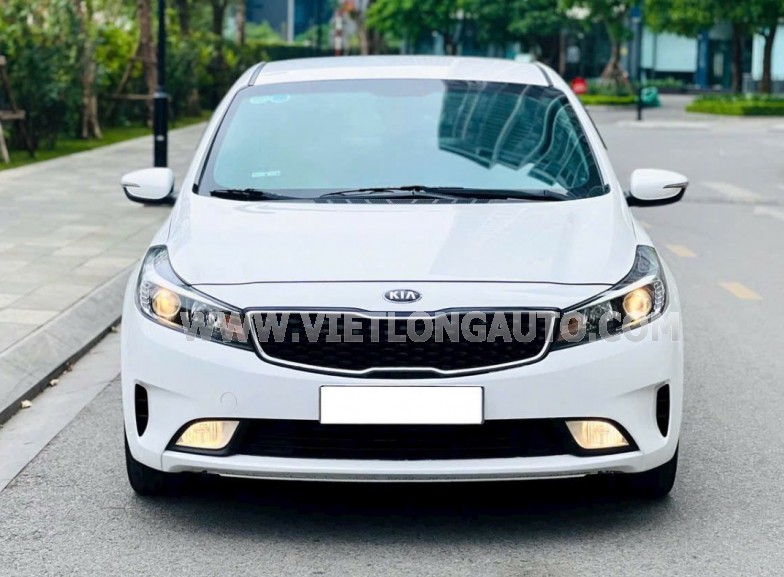 Kia Cerato 1.6 MT 2018 Trắng, Nội Thất Kem