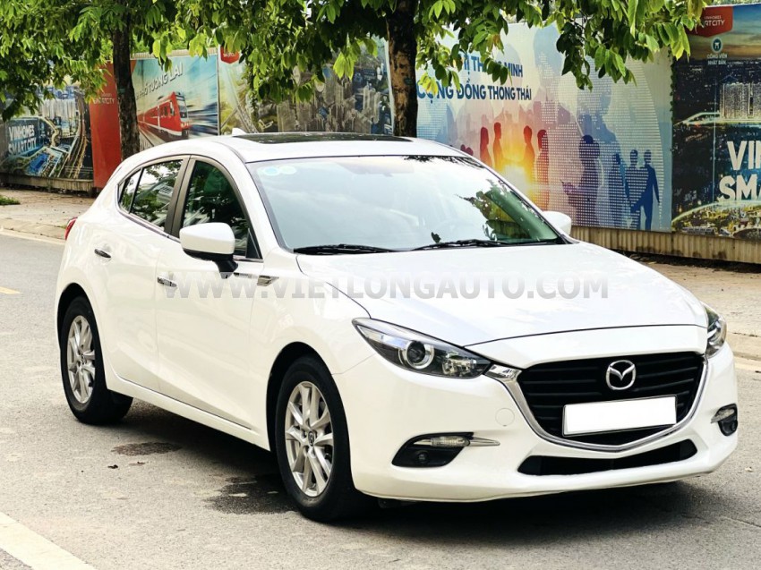 Mazda 3 1.5 AT 2018 Trắng, Nội Thất Đen