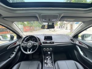 Xe Mazda 3 1.5 AT 2018 Trắng, Nội Thất Đen
