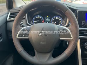 Xe Mitsubishi Xpander 1.5 AT 2022 Đen, Nội Thất Đen