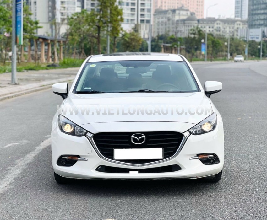 Mazda 3 1.5 AT 2017 Trắng, Nội Thất Đen