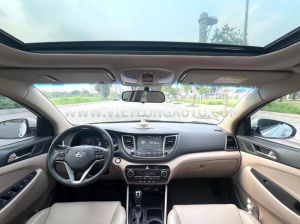 Xe Hyundai Tucson 2.0 ATH 2018 Trắng, Nội Thất Kem