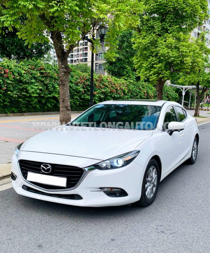 Mazda 3 1.5L Luxury 2019 Trắng, Nội Thất Đen