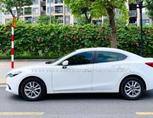 Xe Mazda 3 1.5L Luxury 2019 Trắng, Nội Thất Đen