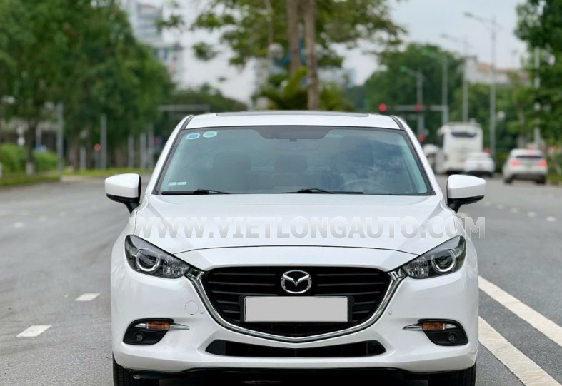 Xe Mazda 3 1.5L Luxury 2019 Trắng, Nội Thất Đen