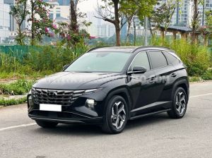 Xe Hyundai Tucson 1.6 AT Turbo HTRAC Đặc biệt 2022 Đen, Nội Thất Nâu
