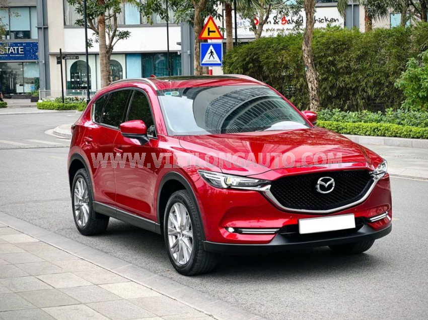 Mazda CX5 Deluxe 2.0 AT 2022 Đỏ, Nội Thất Đen