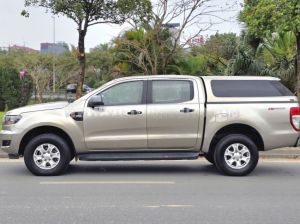Xe Ford Ranger XLS 2.2L 4x2 AT 2016 Cát, Nội Thất Đen