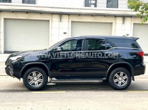 Xe Toyota Fortuner 2.4G 4x2 MT 2017 Đen, Nội Thất Nâu