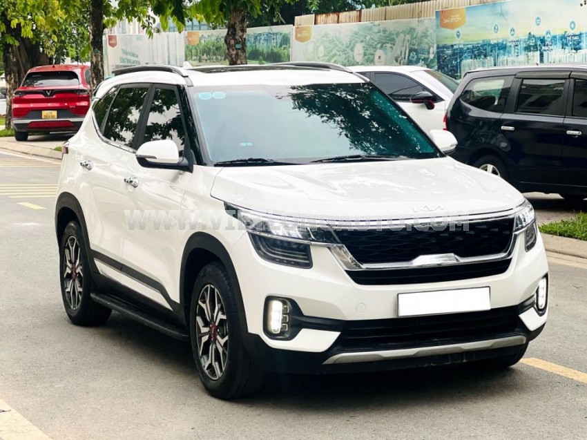 Kia Seltos Premium 1.4 AT 2022 Trắng, Nội Thất Kem