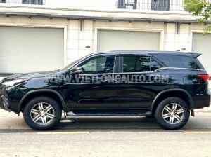 Xe Toyota Fortuner 2.4G 4x2 MT 2017 Đen, Nội Thất Nâu