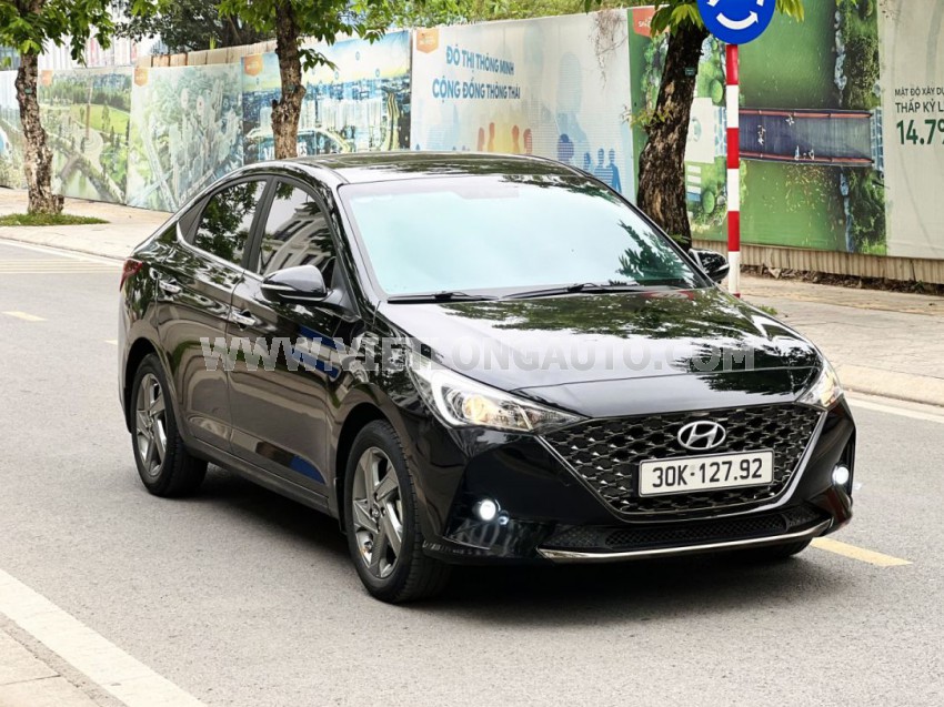 Hyundai Accent 1.4 AT Đặc Biệt 2022 Đen, Nội Thất Kem