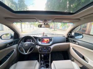 Xe Hyundai Tucson 2.0 ATH 2018 Trắng, Nội Thất Kem