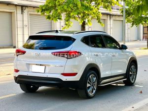 Xe Hyundai Tucson 2.0 ATH 2018 Trắng, Nội Thất Kem