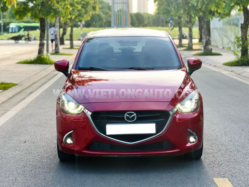 Mazda 2 Luxury 2019 Đỏ, Nội Thất Đen