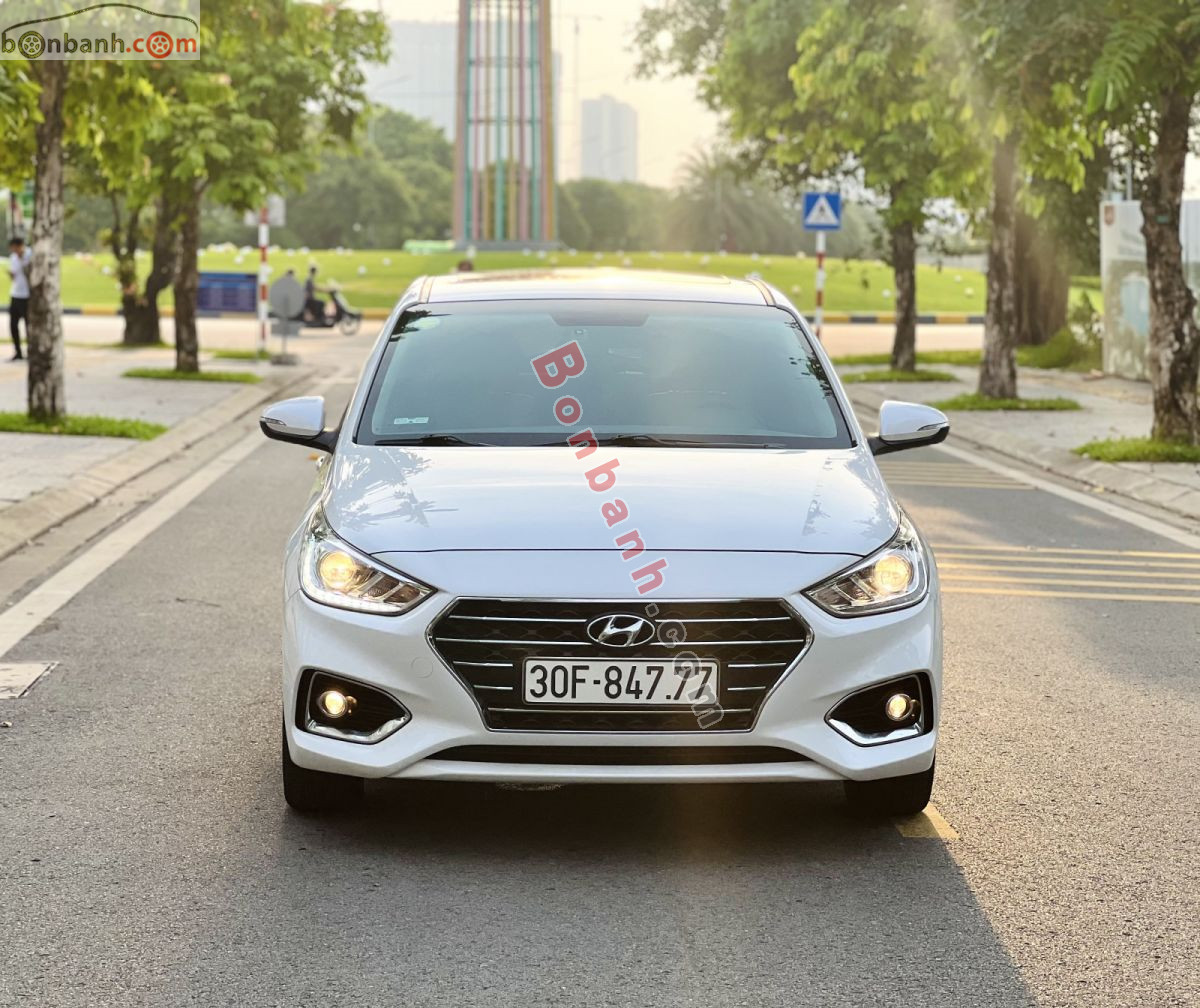 Xe Hyundai Accent 1.4 ATH 2019 Trắng, Nội Thất Kem