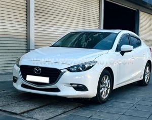 Xe Mazda 3 1.5 AT 2018 Trắng, Nội Thất Đen