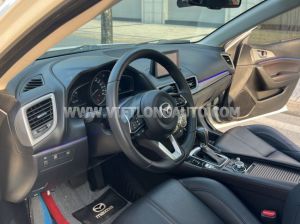Xe Mazda 3 1.5L Luxury 2019 Trắng, Nội Thất Đen